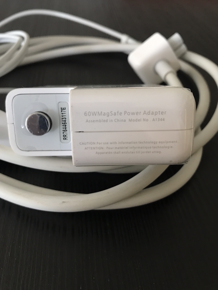 Apple 60W MagSafe Power Adapter A1344 - photo 5