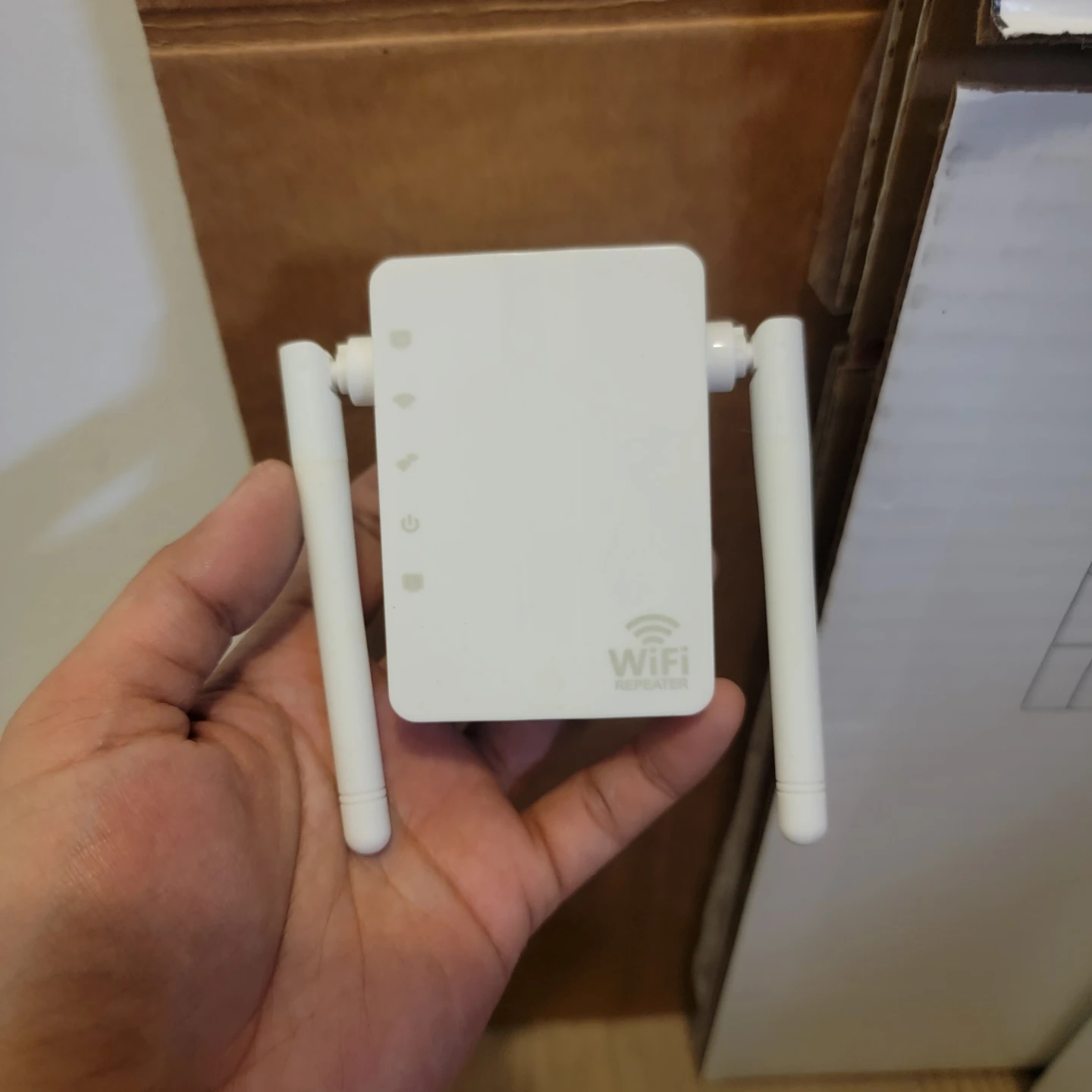Wireless-N 300Mbps WiFi Range Extender Repeater