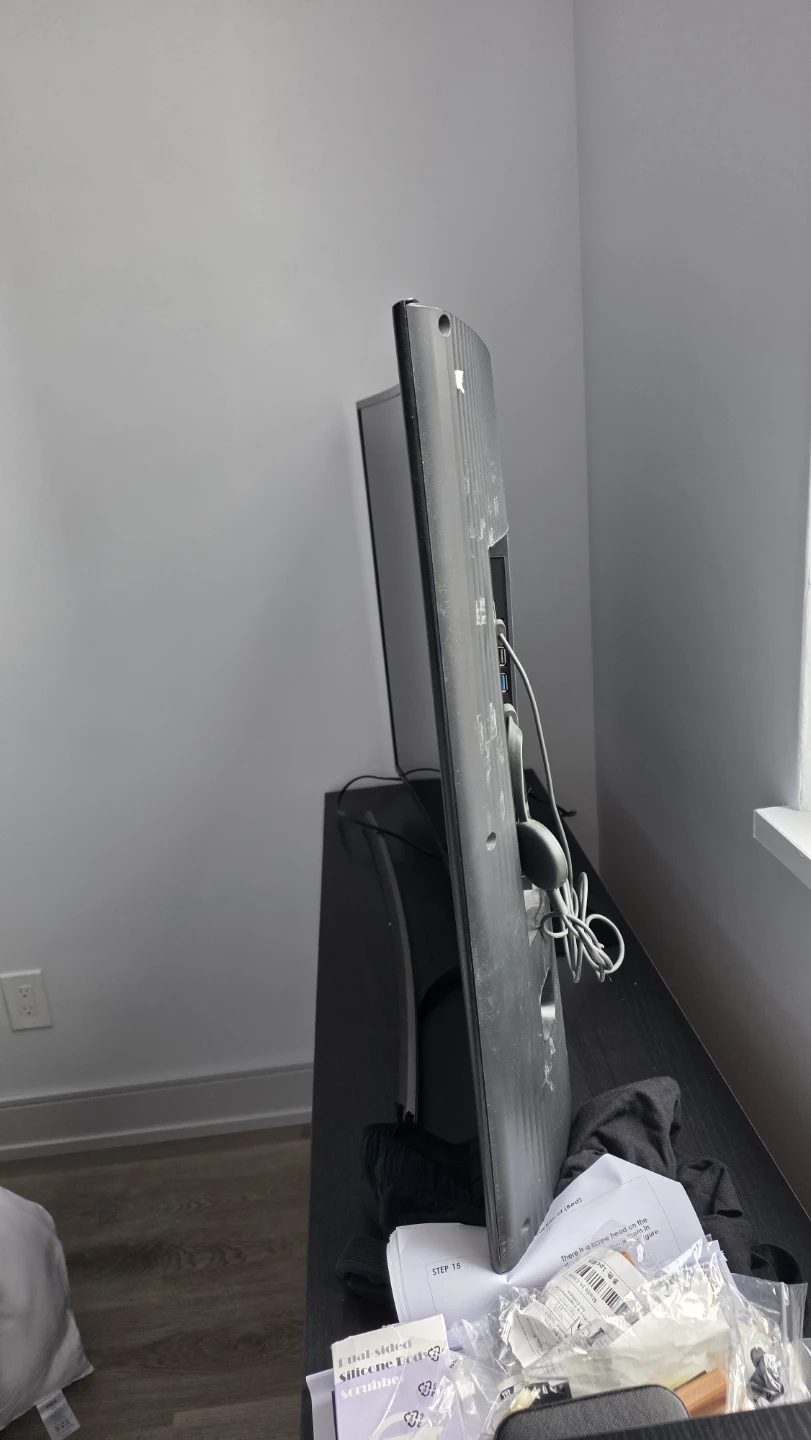 Curved Samsung TV 40" - photo 2