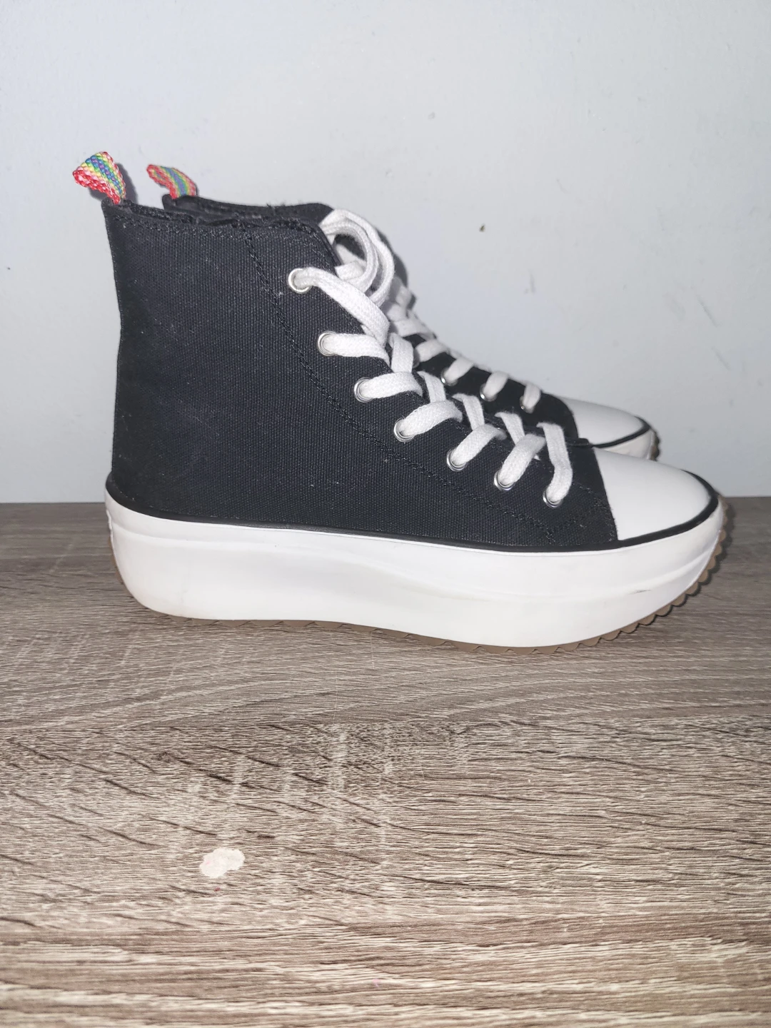 Steve Madden Kids "JWINONAA" Black High Top Sneakers - Size 3 - photo 4