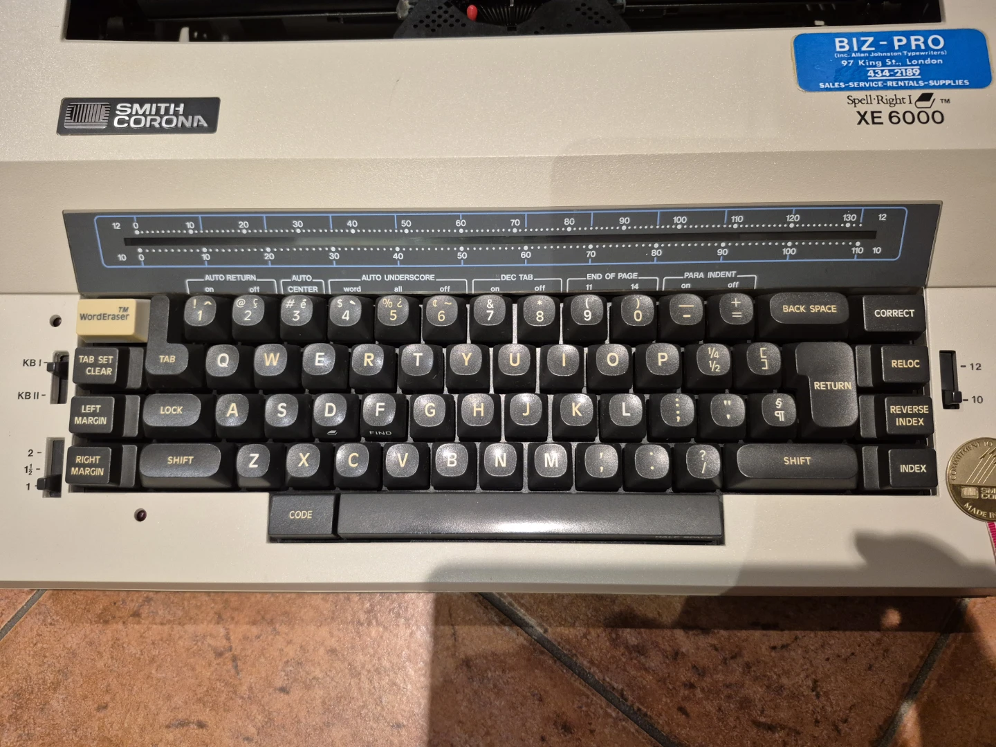 Vintage Smith Corona Electric Typewriter - photo 4