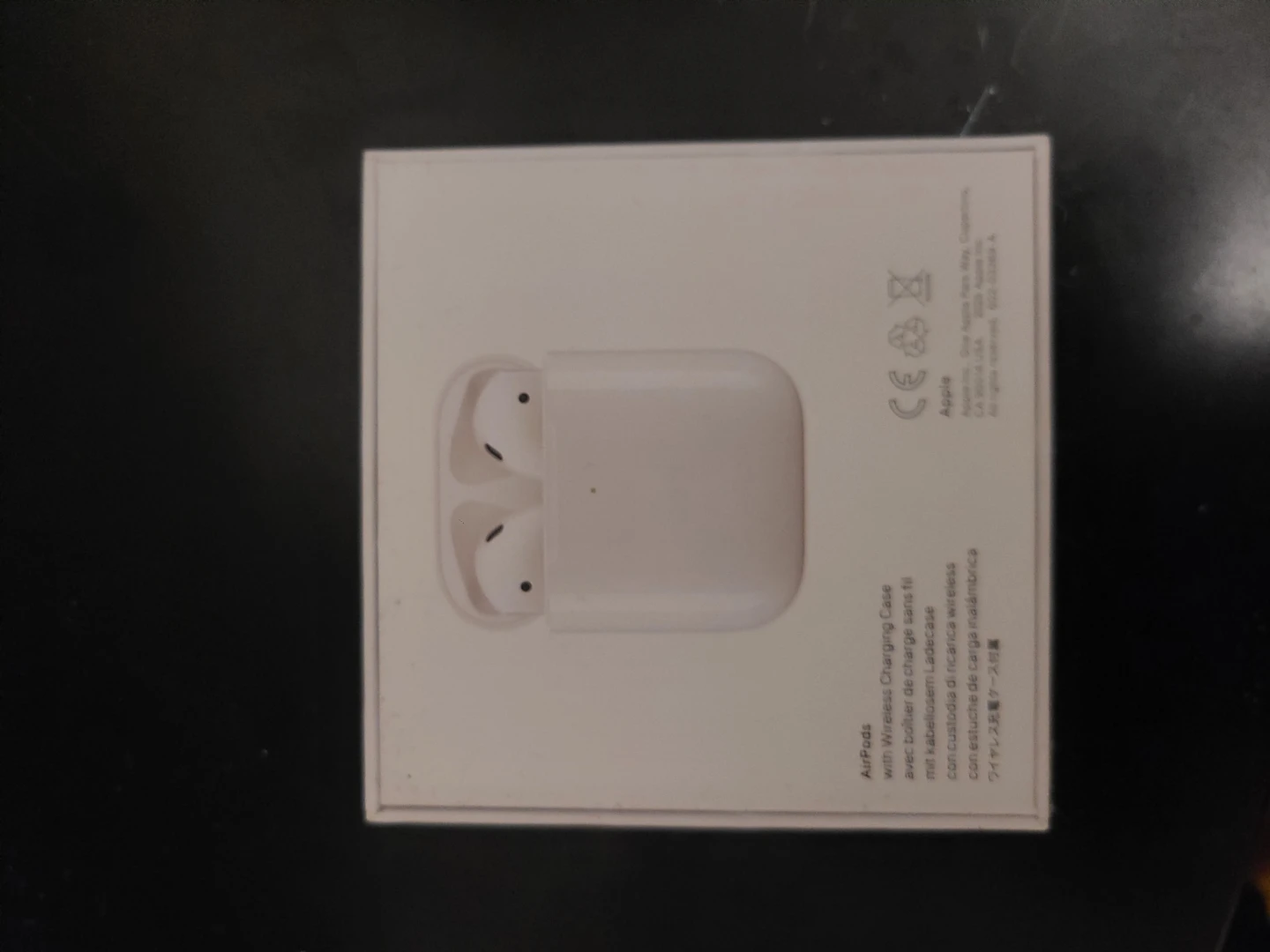 Apple AirPods with MagSafe Charging Case - photo 3