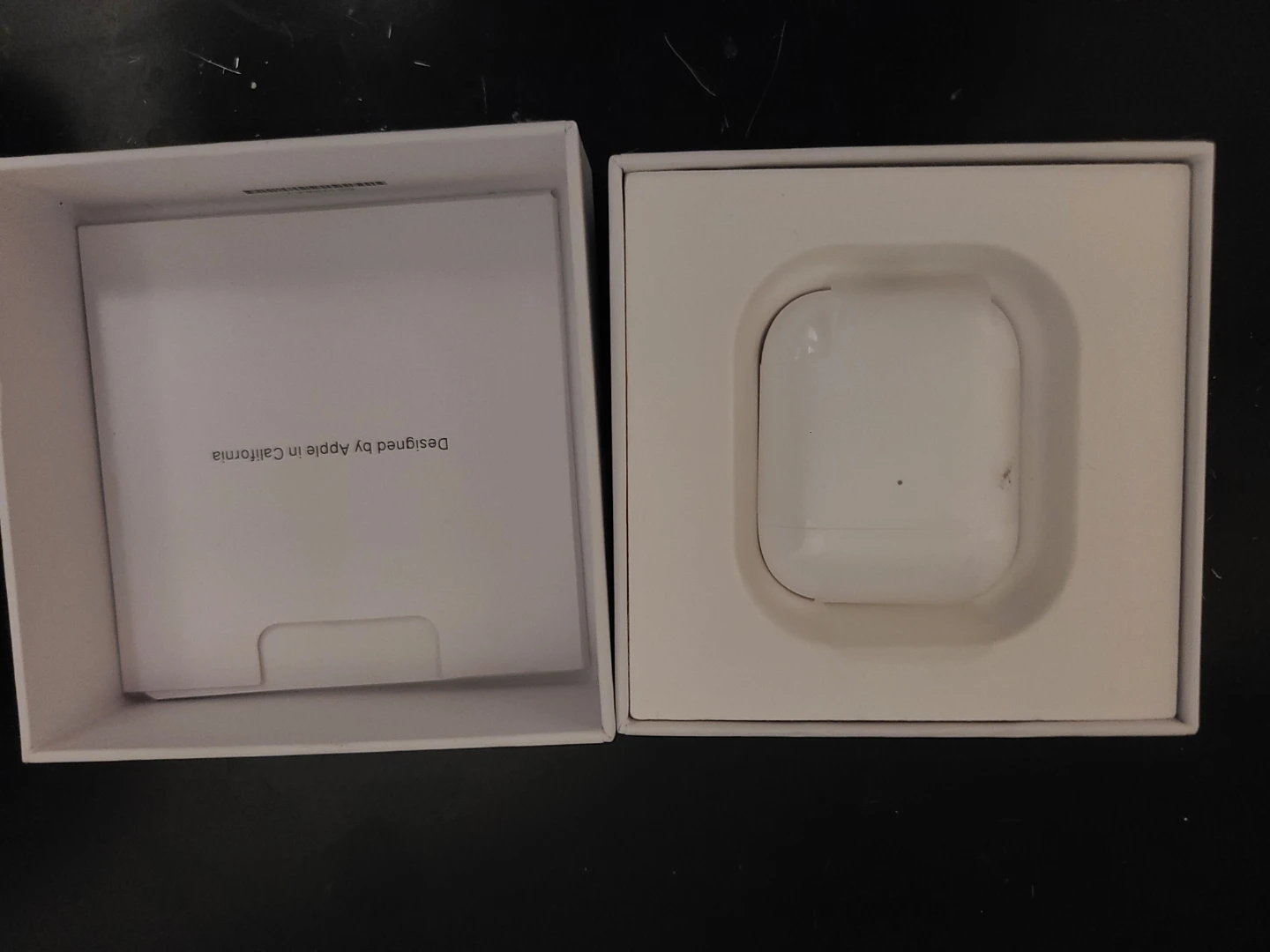 Apple AirPods with MagSafe Charging Case - photo 4