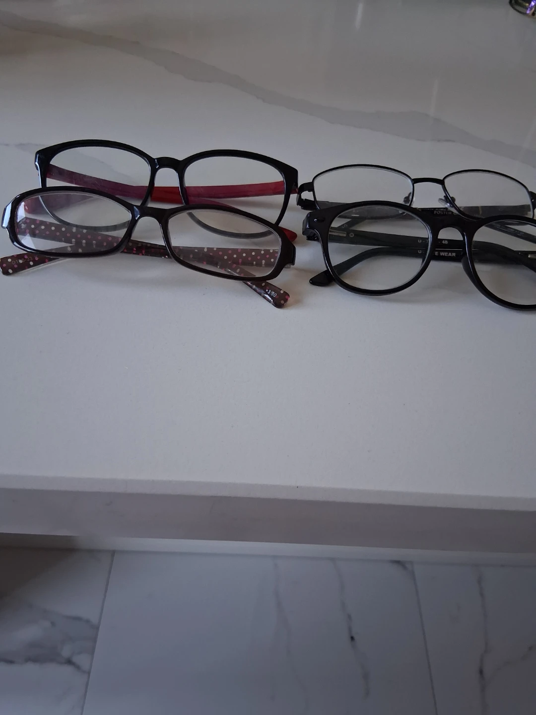 Bundle of 4 Pairs of Eyeglasses