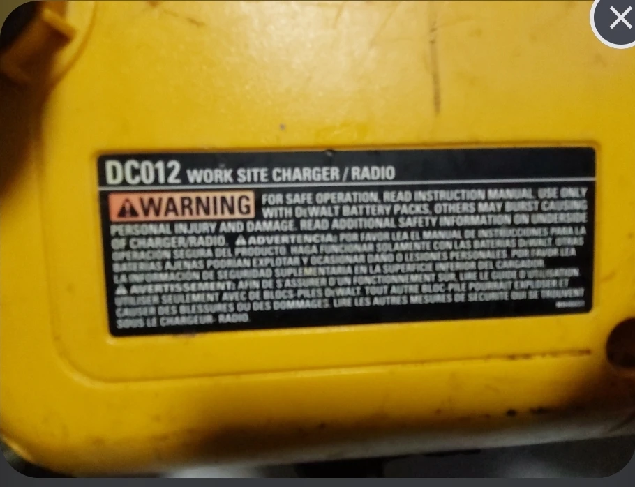 DEWALT DC012 Work Site Charger / Radio - photo 4