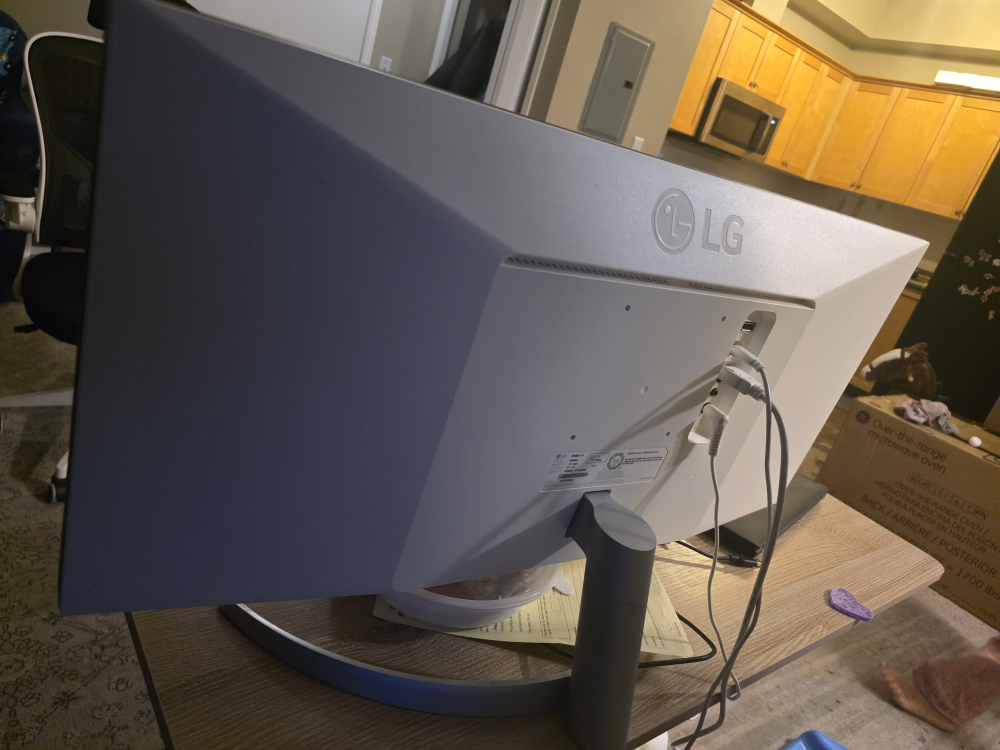 LG ultrawide 29'' Computer Monitor - photo 2