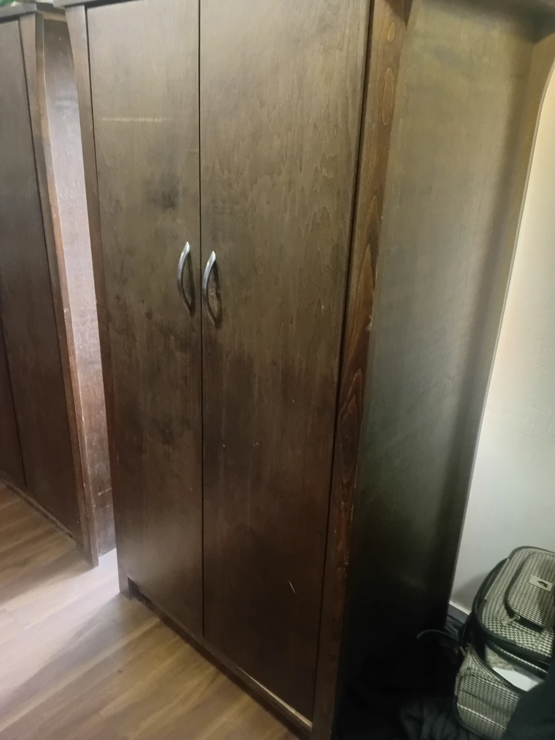2 Wooden Wardrobe with Two Doors - photo 3