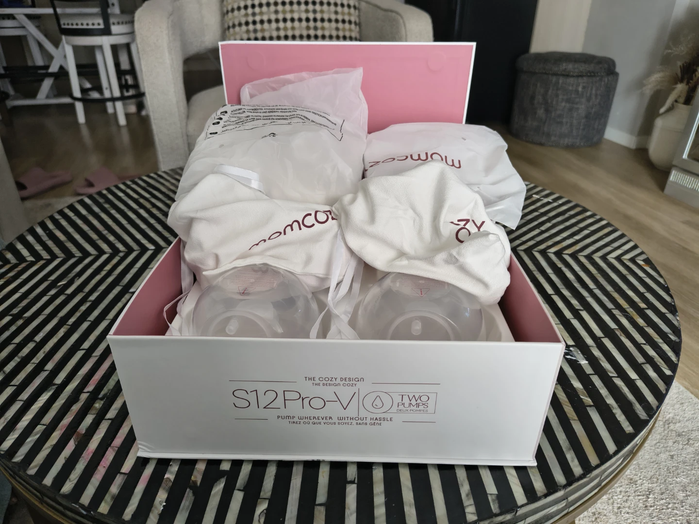 Momcozy S12 Pro-V Hands-free Breast Pumps - photo 3