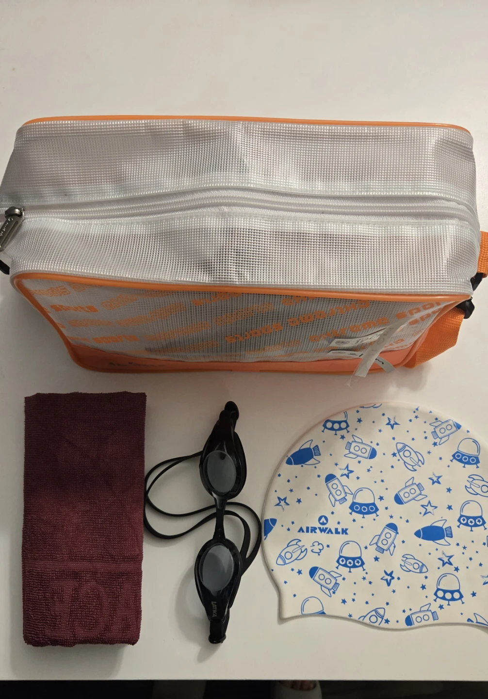 Airwalk Swim Bag with Goggles, Cap, and Towel - photo 4