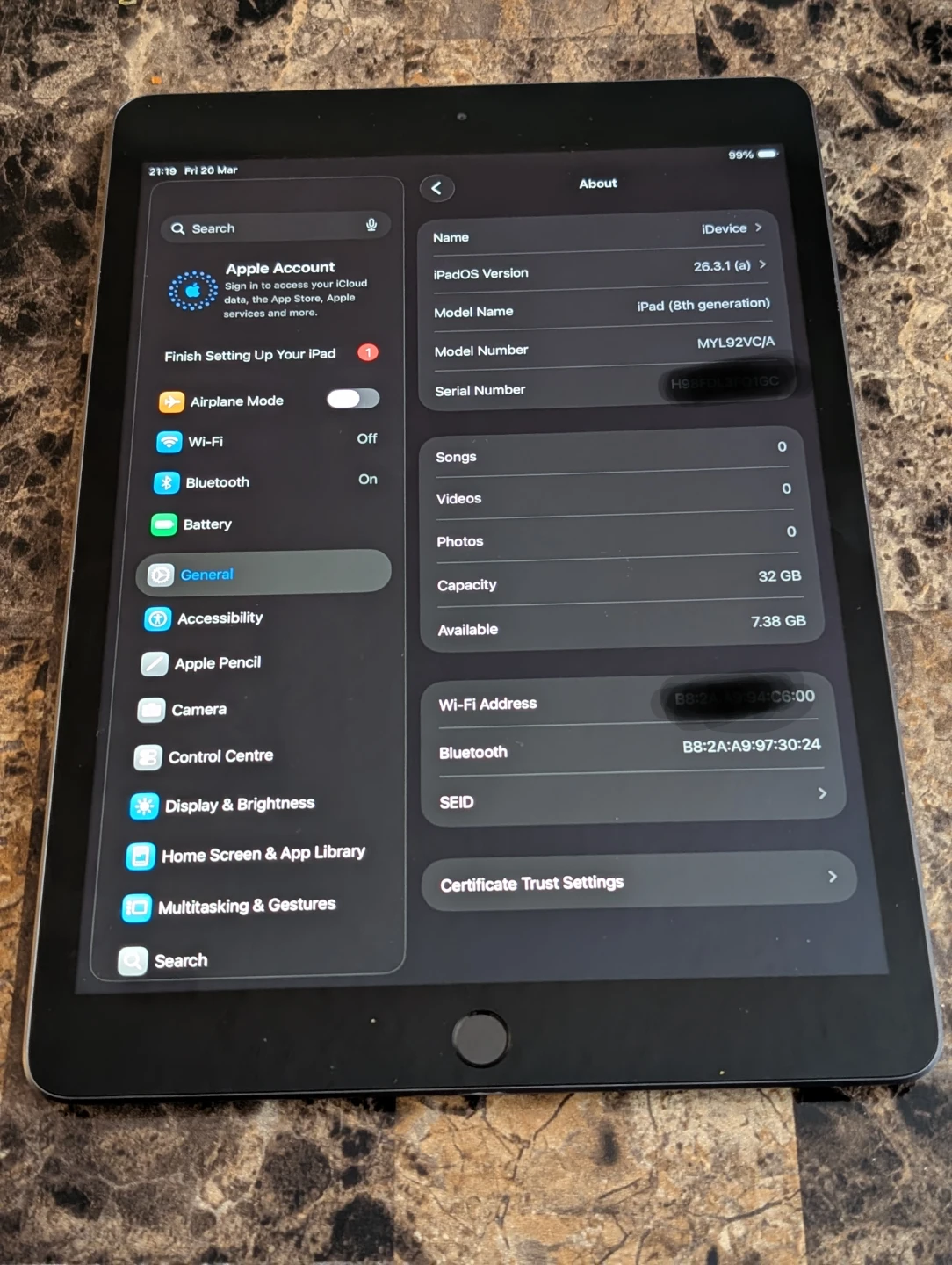 Apple iPad (8th Generation) 32GB - Space Grey - photo 5