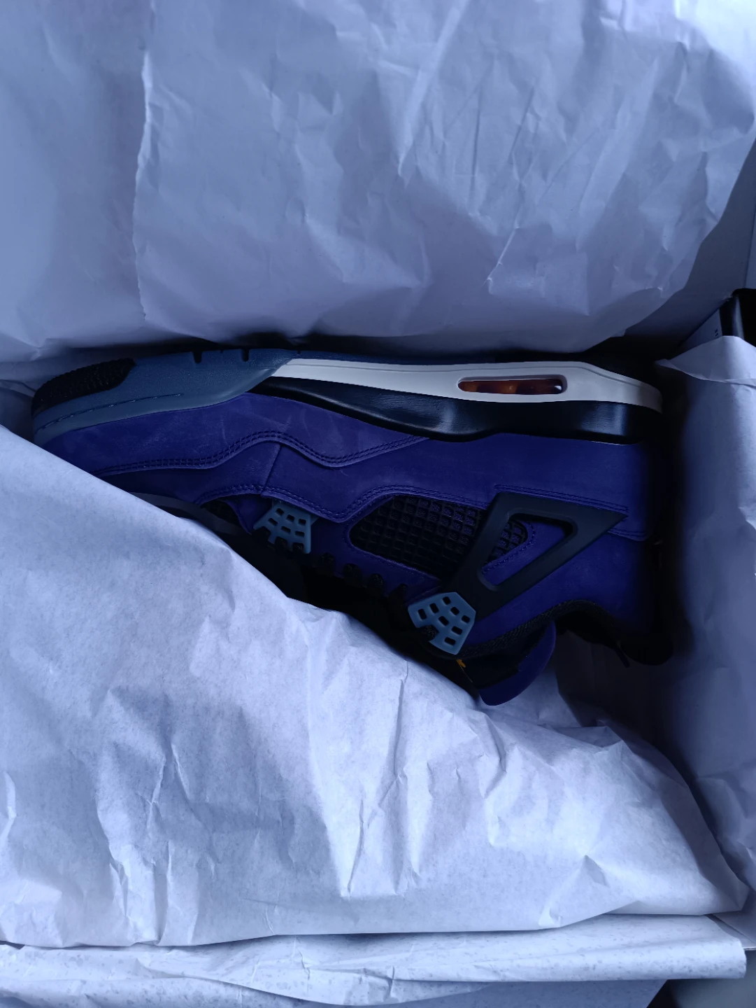 Jordan 4 Lakers - photo 4