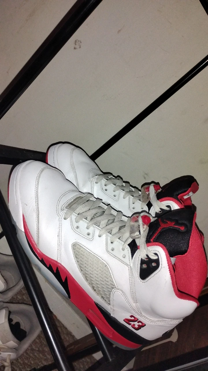 Air Jordan 5 Retro '23' White Red Black Size 11 - photo 5