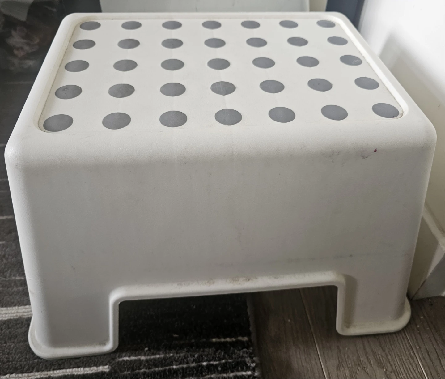 White Step Stool Ikea 🥕
