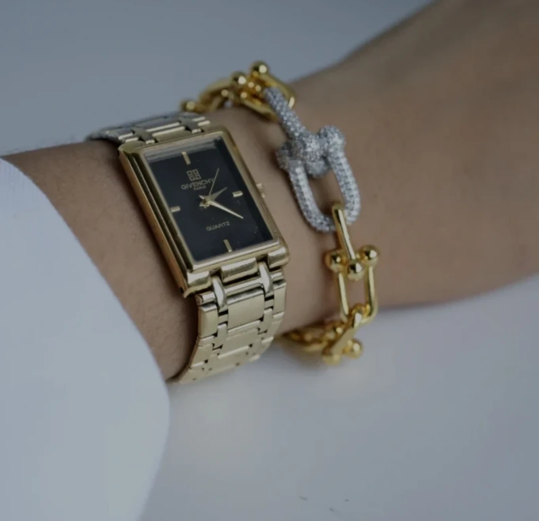 Rare 1990's Givenchy Paris Millésime Gold Plated Watch - photo 2