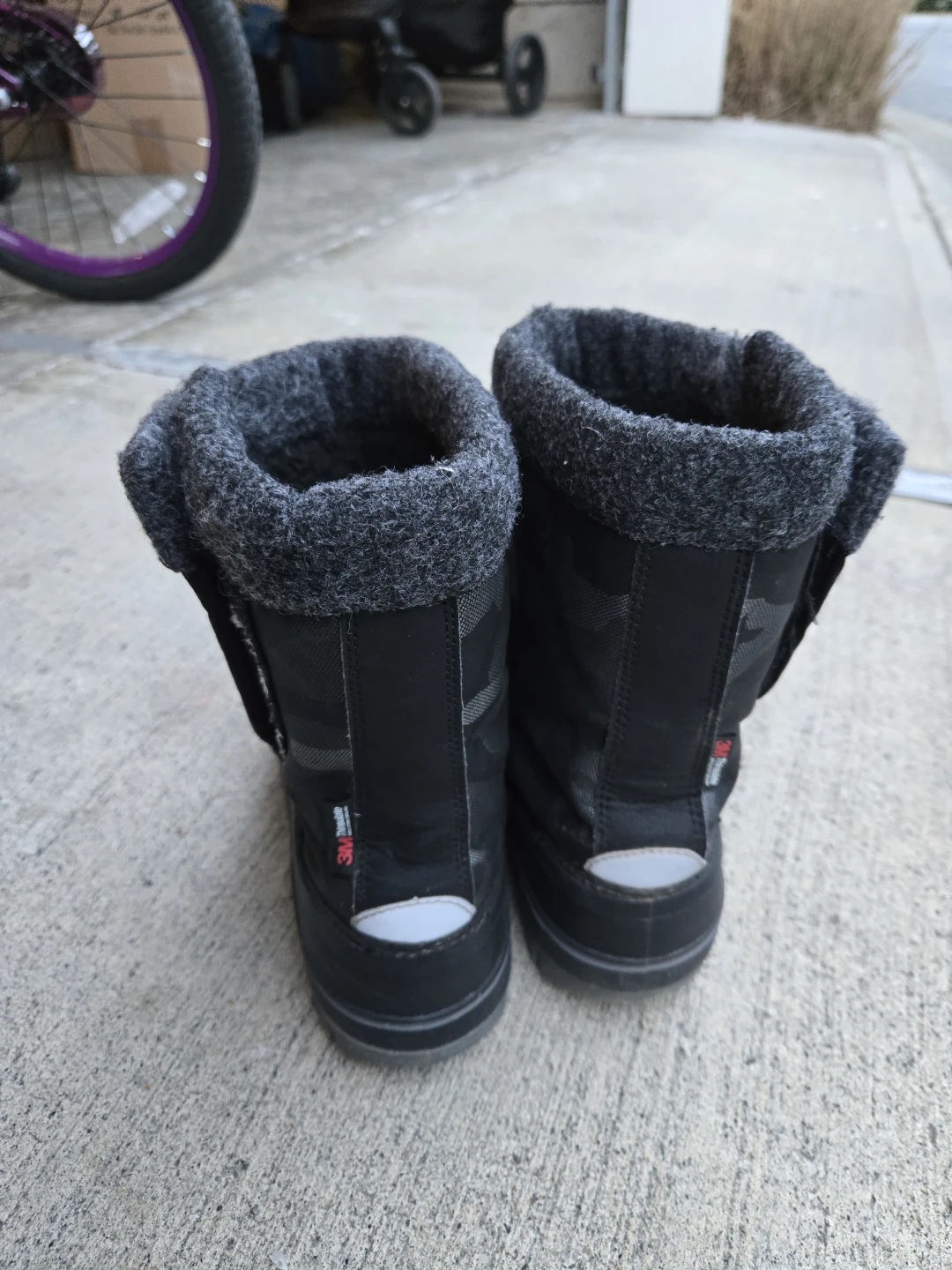 Kids' Black Winter Boots Size 3 - photo 2