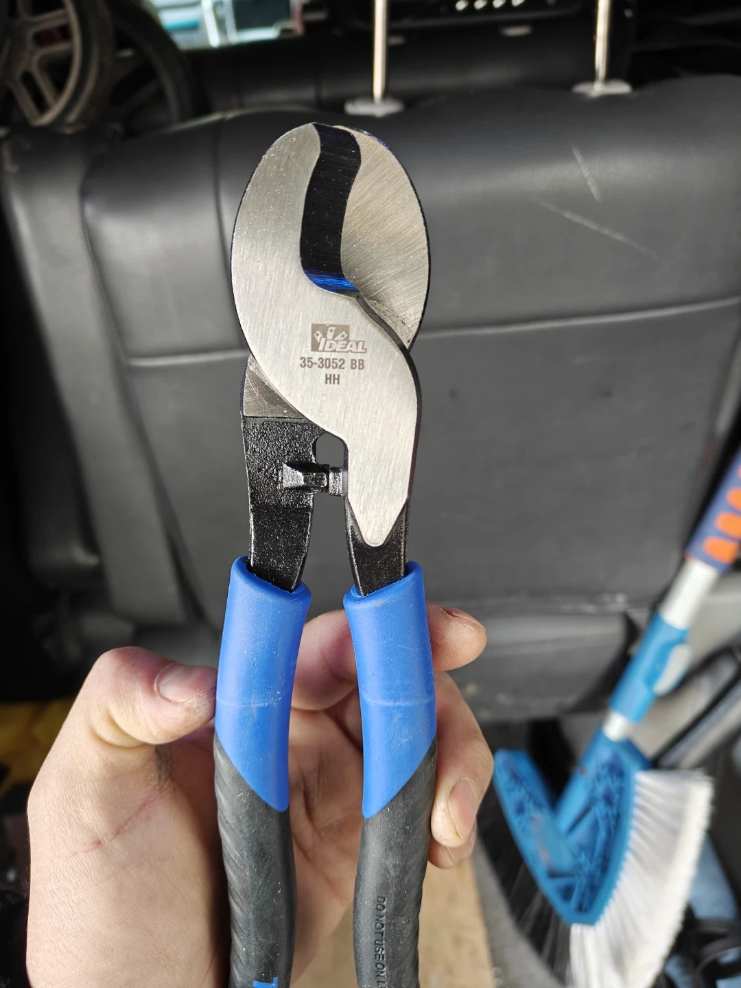 IDEAL 9-1/2 in. Cable Cutter - Smart Grip - photo 3