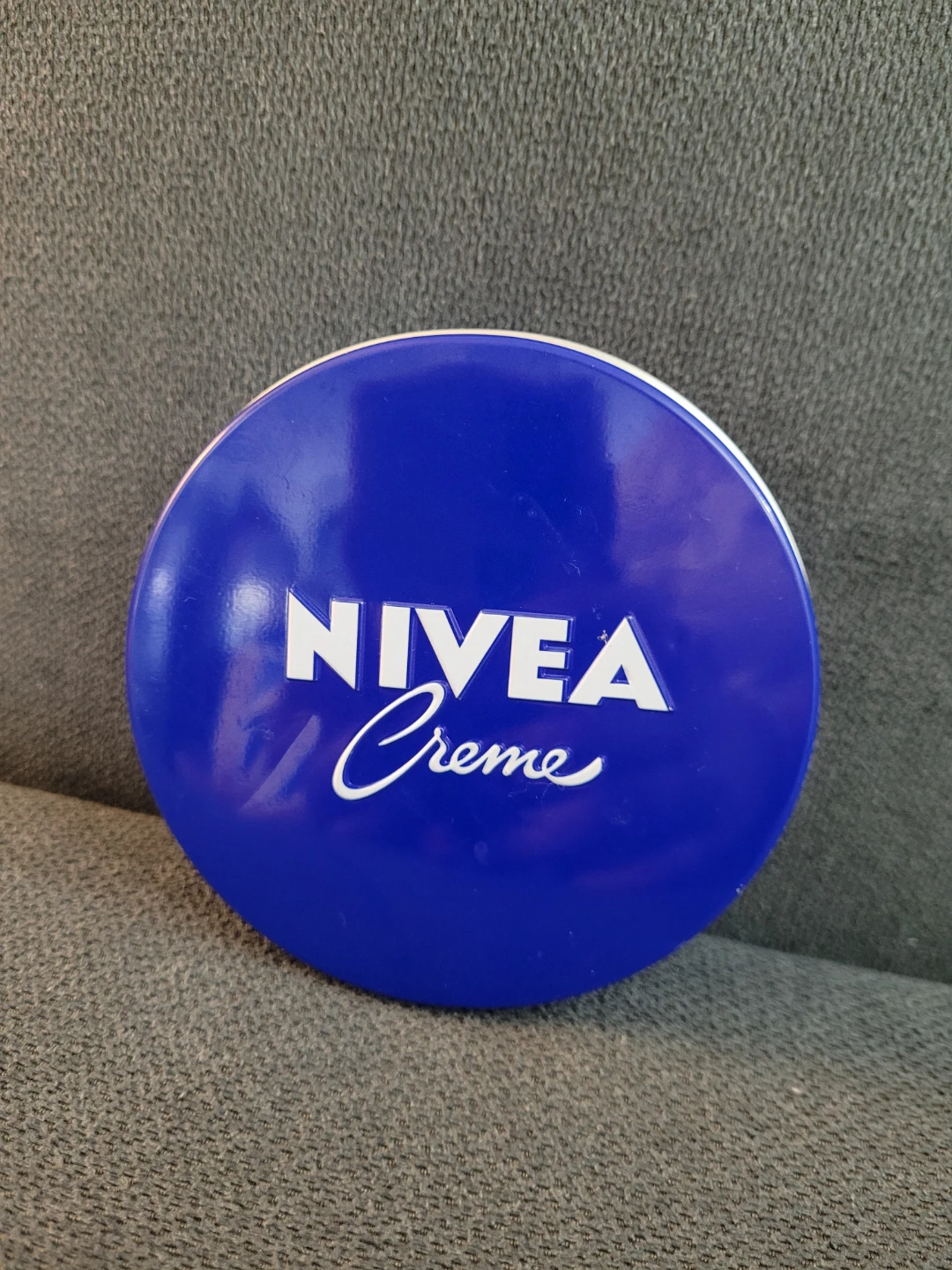 Nivea Creme 250ml Tin