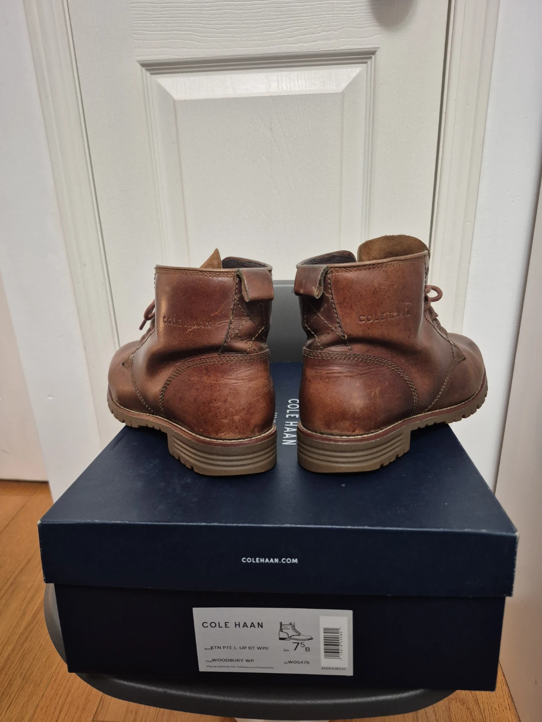 Cole Haan Brown Leather Lace-Up Boots - Size 7.5 B - photo 5