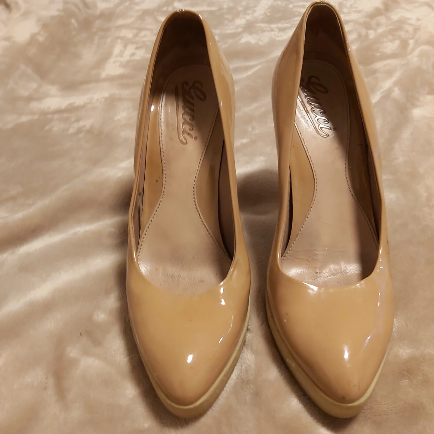 Gucci Patent Leather Heels - photo 2
