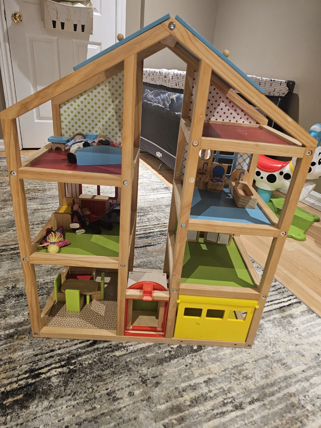 Wooden Dollhouse with Furniture and Dolls - photo 3