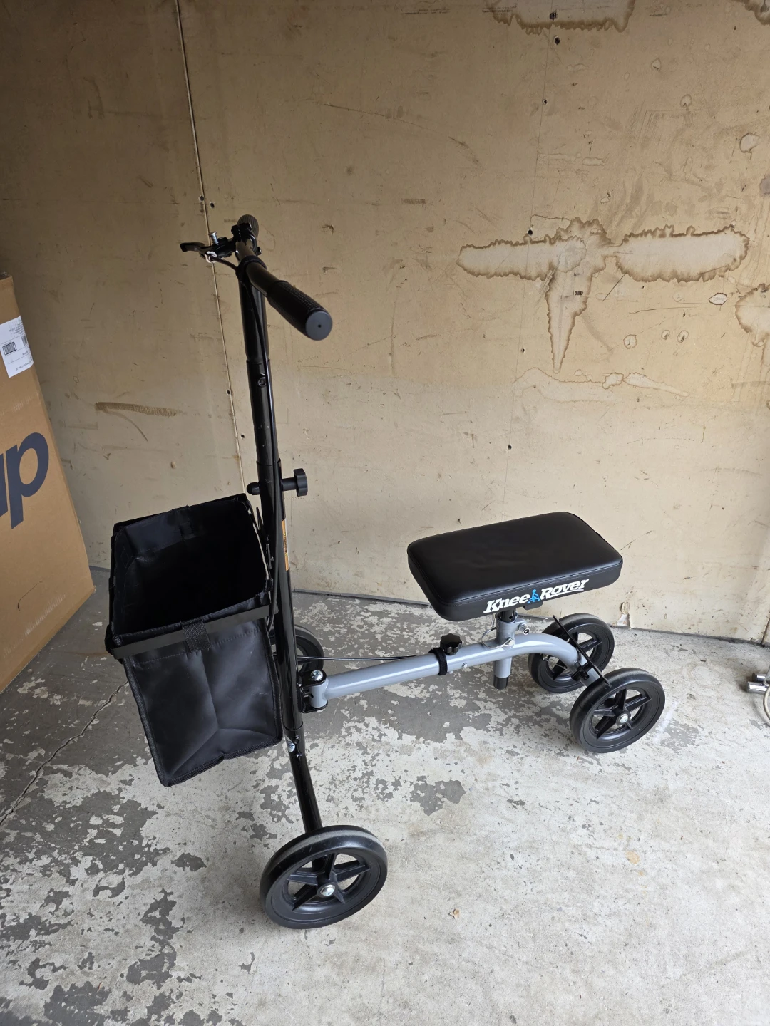Knee walker with basket
