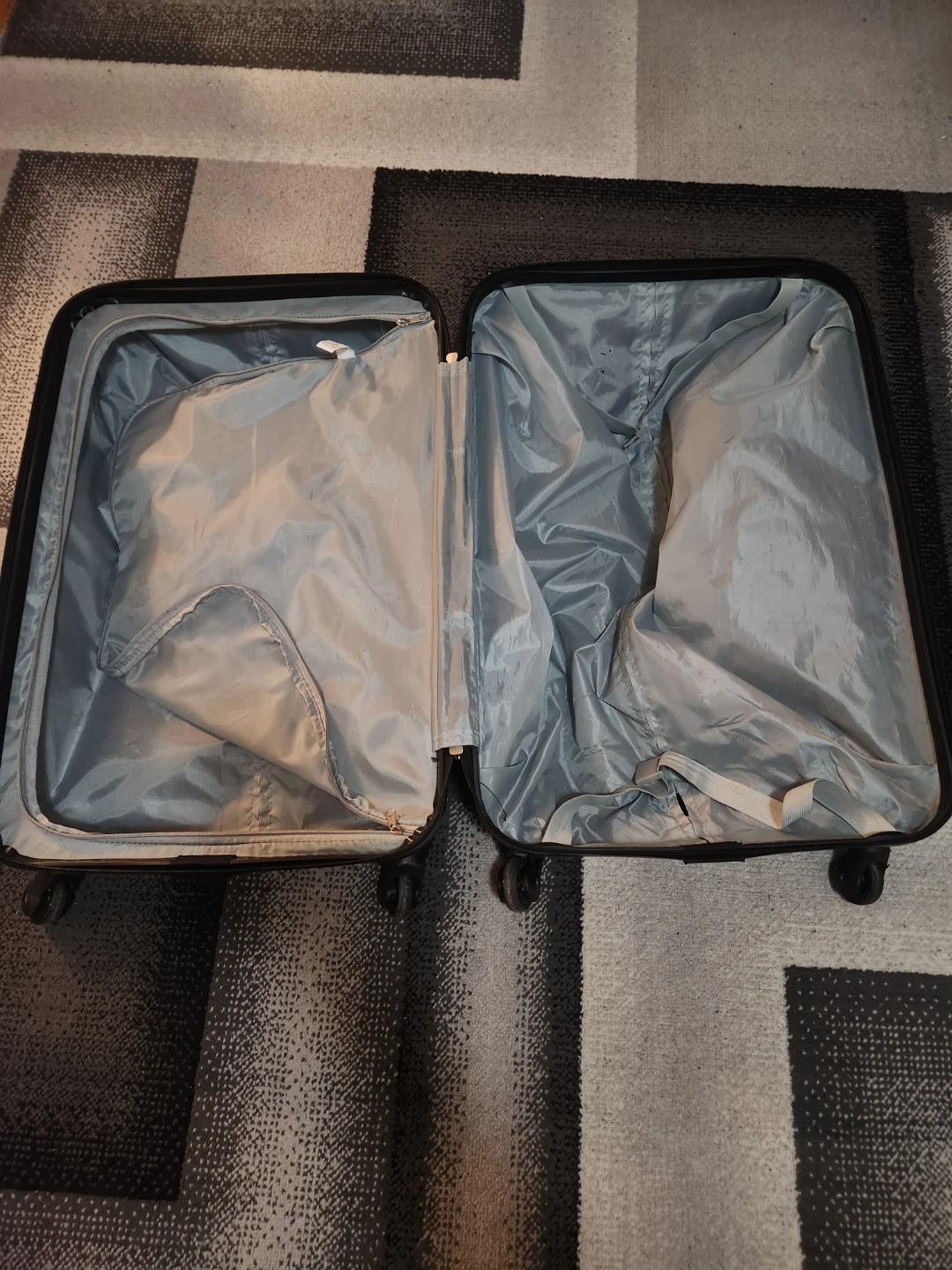 [FREE] Grey Hardside Spinner Luggage Suitcase - photo 4