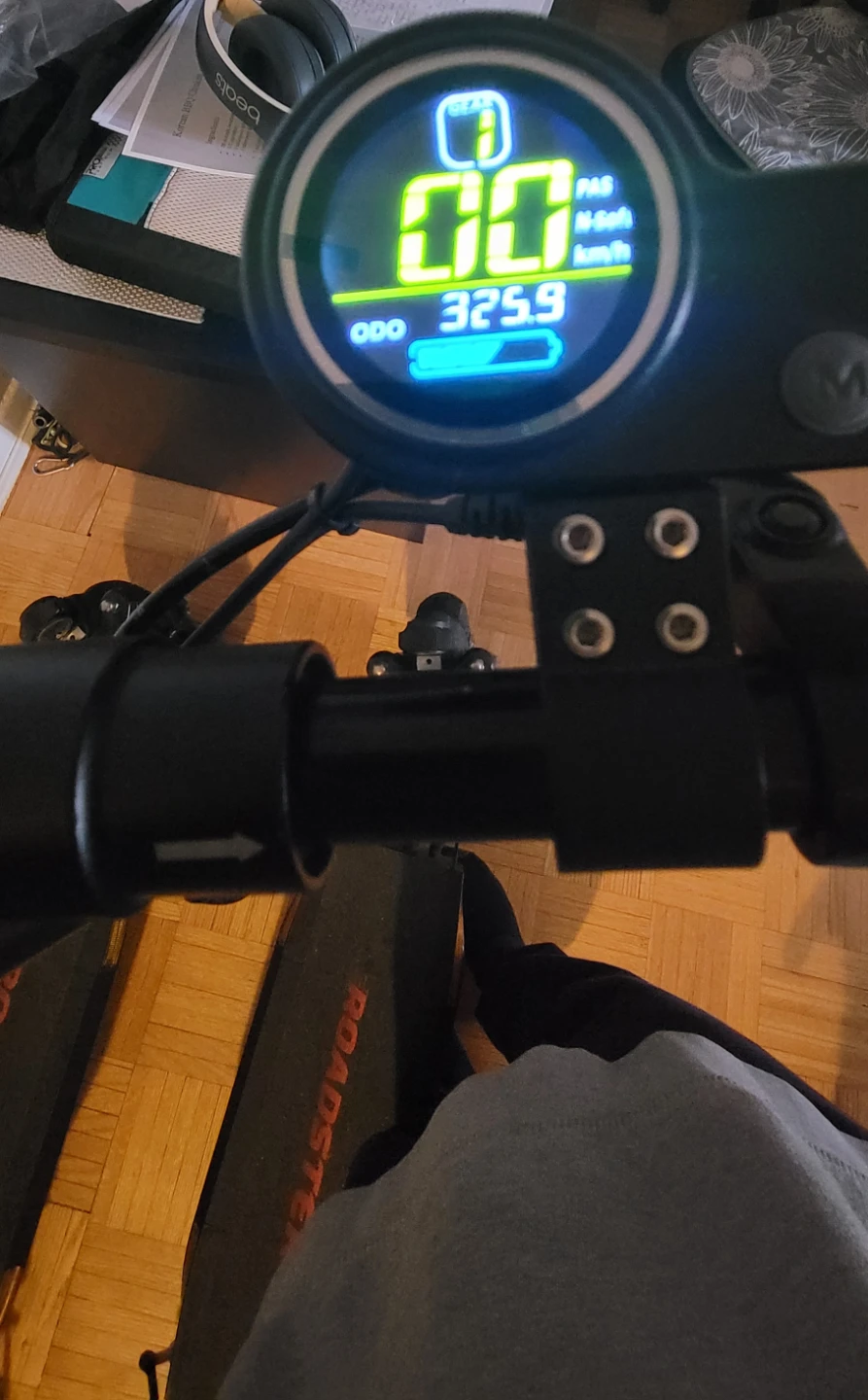 QTY 2 - Roadster Electric Scooters - photo 2