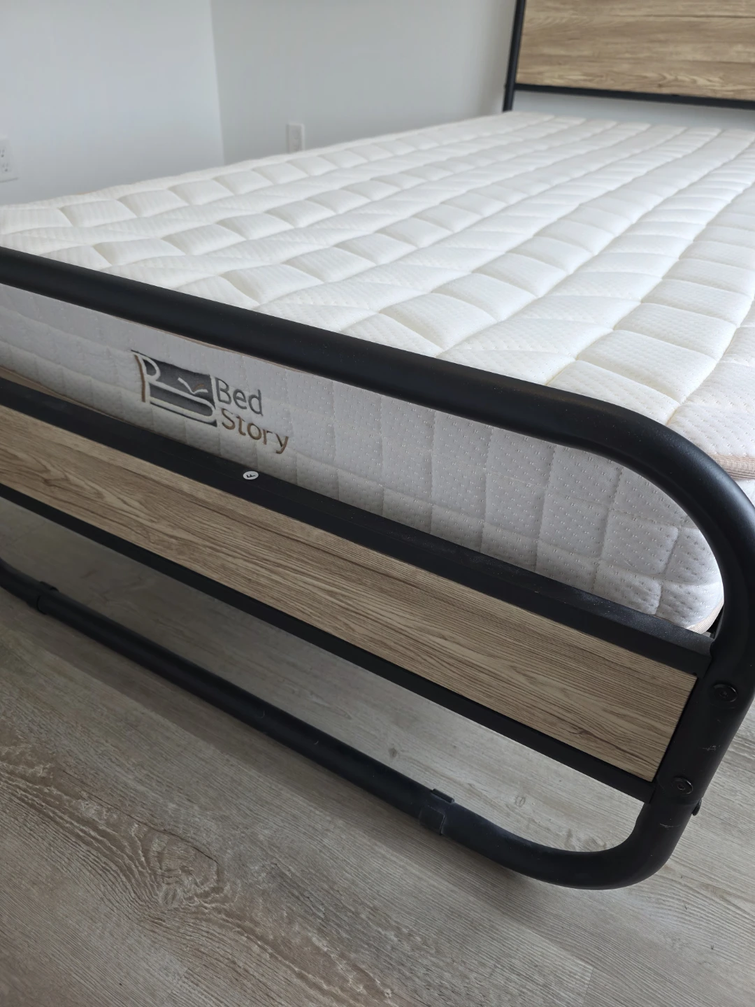 Single bed frame + mattress for sale - photo 2