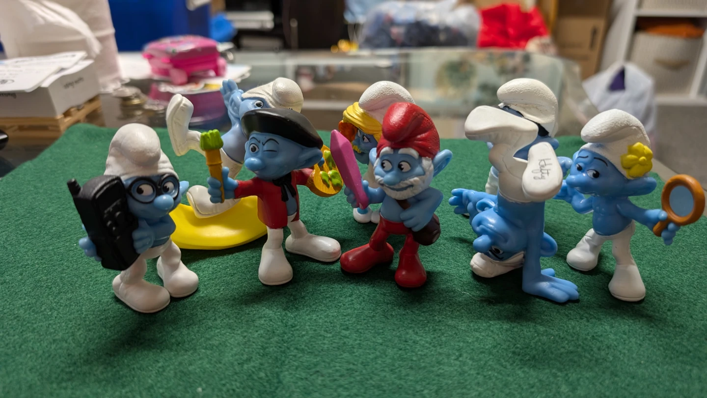 Set of 6 Smurfs Figures