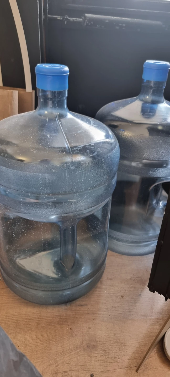 2 x 18.9L Water Cooler Jugs🧡