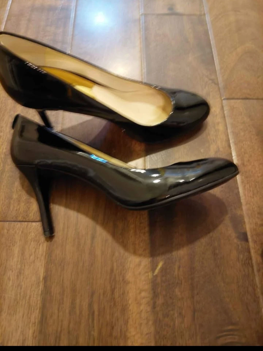 Michael Kors Black Patent Leather Heels. Size 9 - photo 2