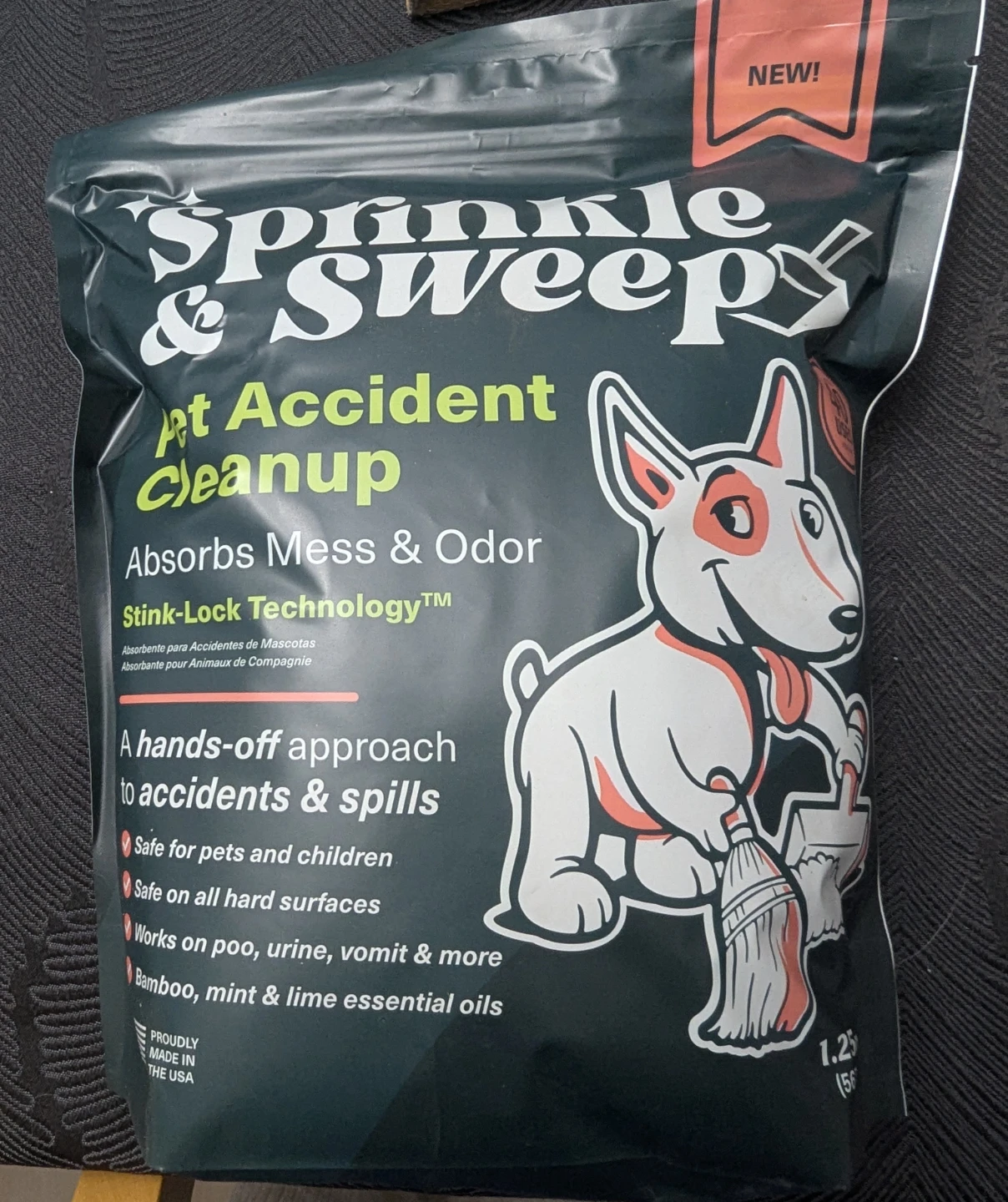 Sprinkle & Sweep Pet Accident Cleanup Absorbent