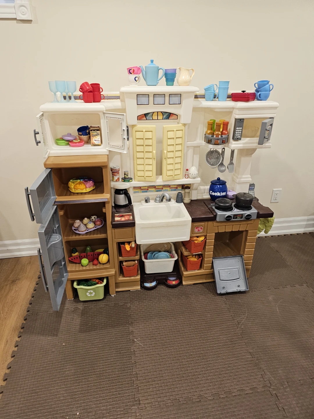 Step2 Kids Play Kitchen - photo 2