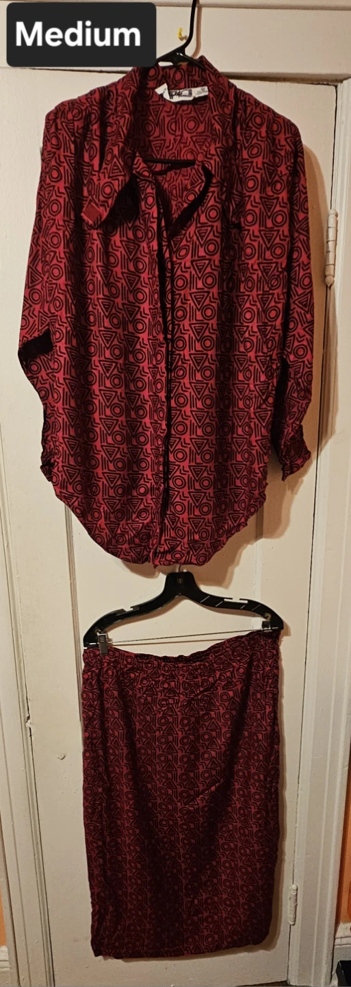 Women's skirtsuit