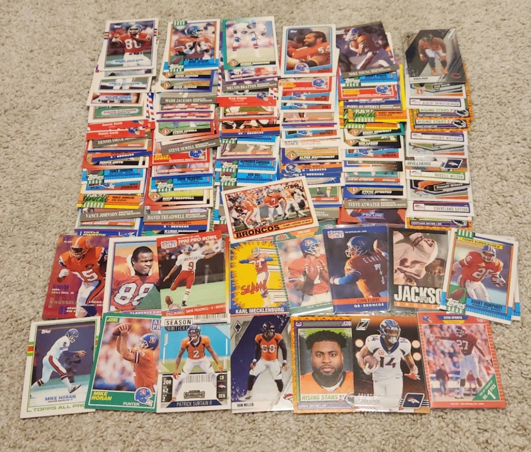 Denver Broncos, 200 Football Cards Team lot - photo 3