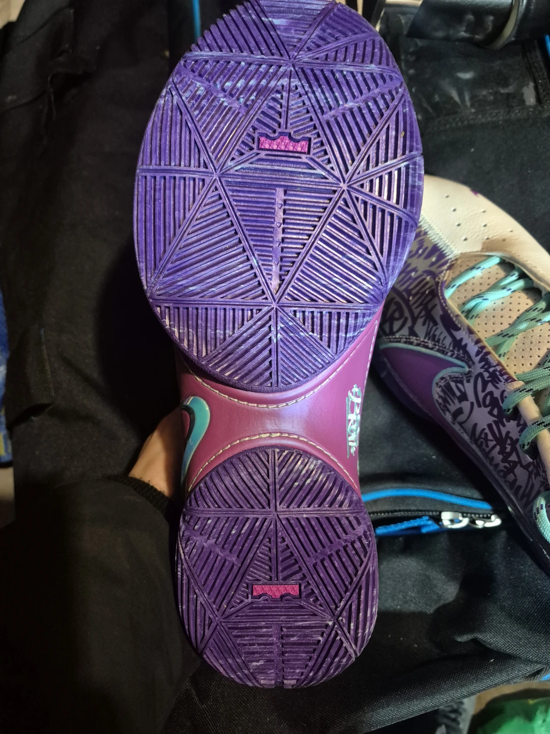 Nike XX Shoes US 8.5 - photo 4