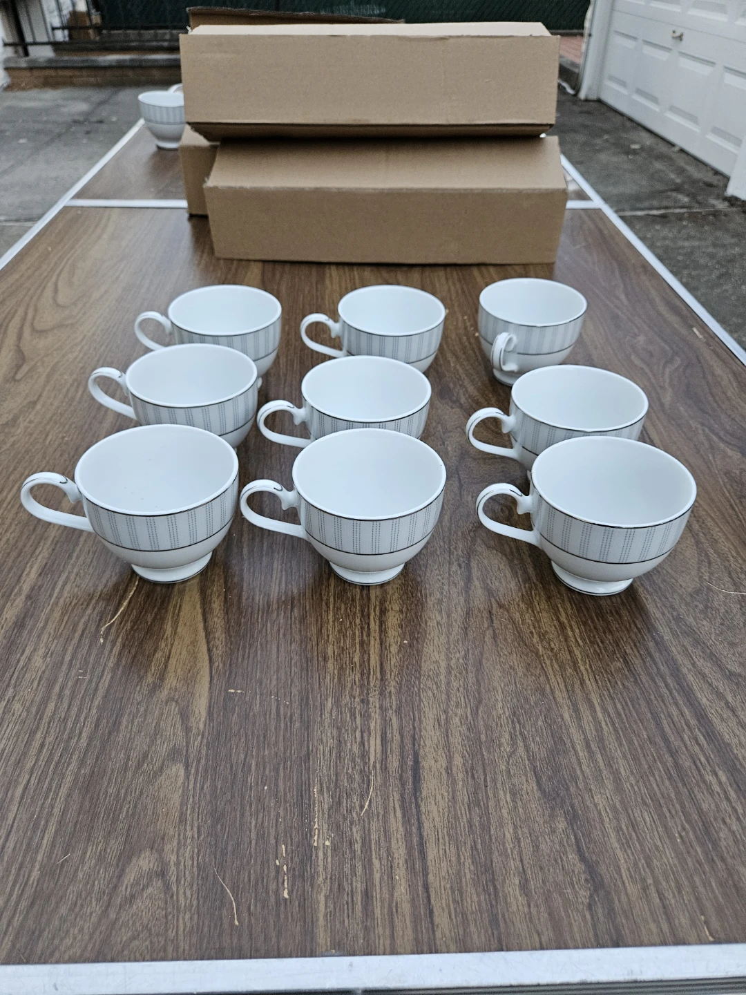 New 32 pieces teacups