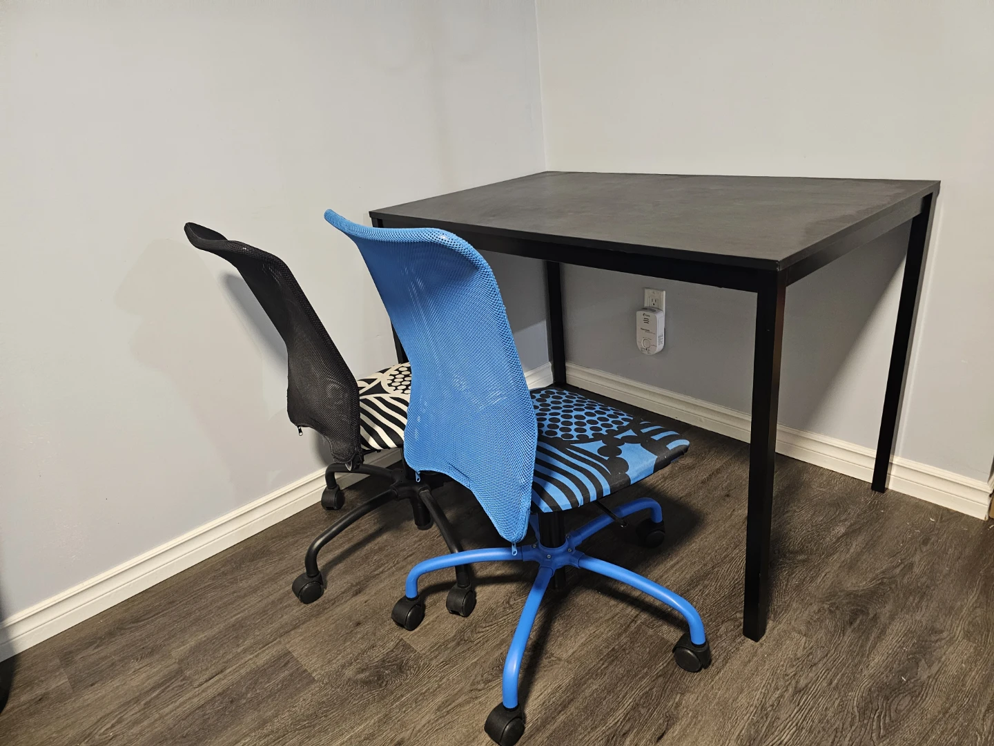 IKEA table + bonus two chairs