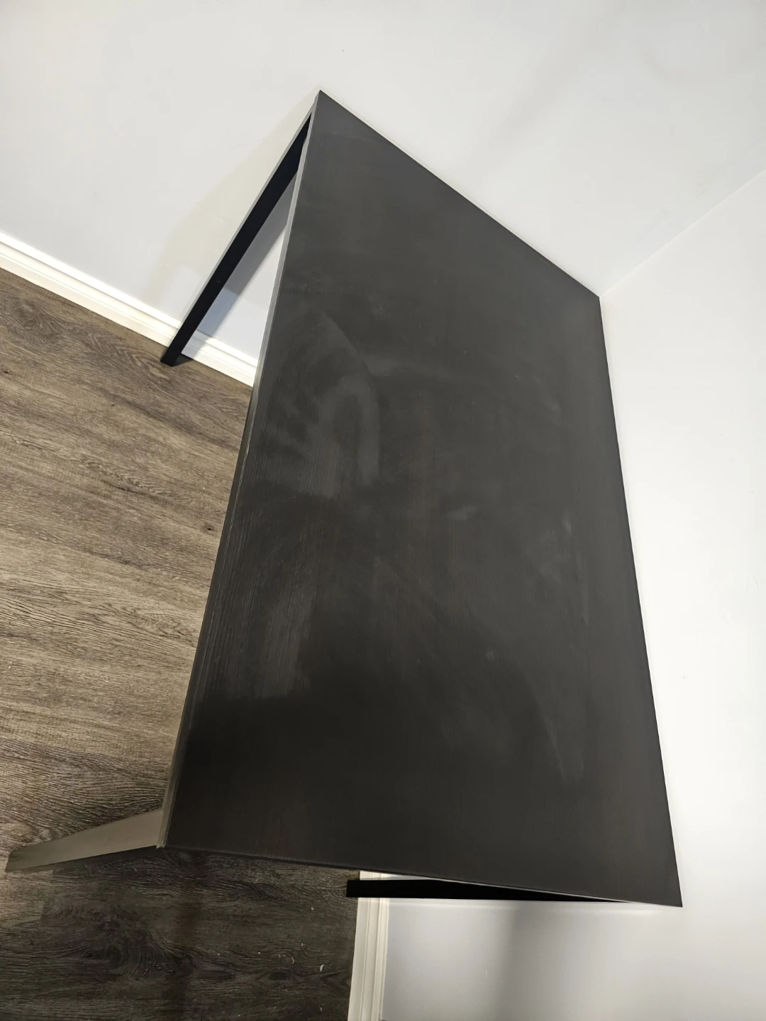 IKEA table + bonus two chairs - photo 2
