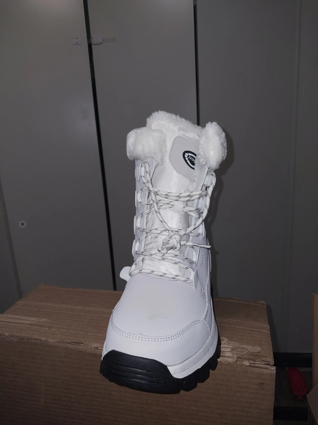 White Women's Winter Boots with Fur Trim - photo 3
