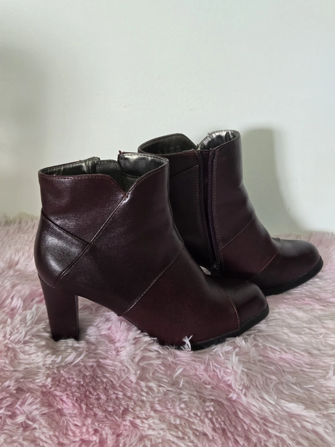 Women's Burgundy Heeled Ankle Boots - photo 2