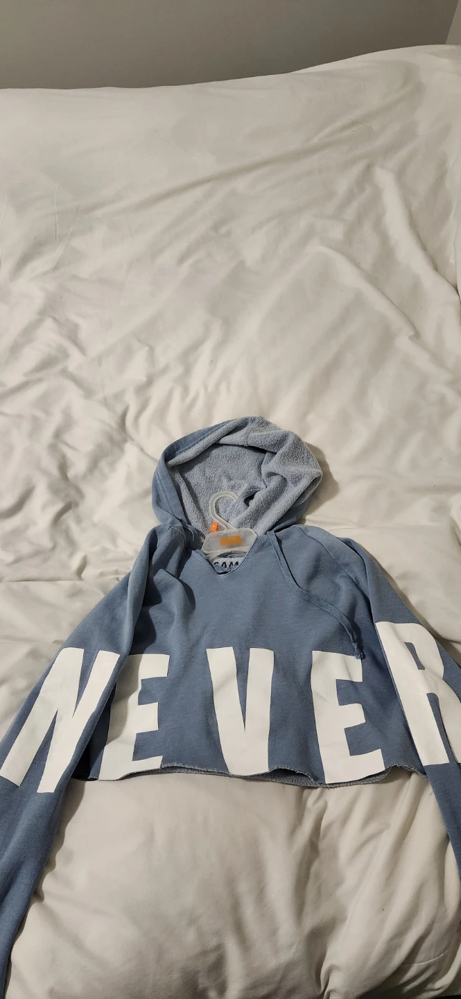 SAM GOLBACH "NEVER" Cropped Hoodie