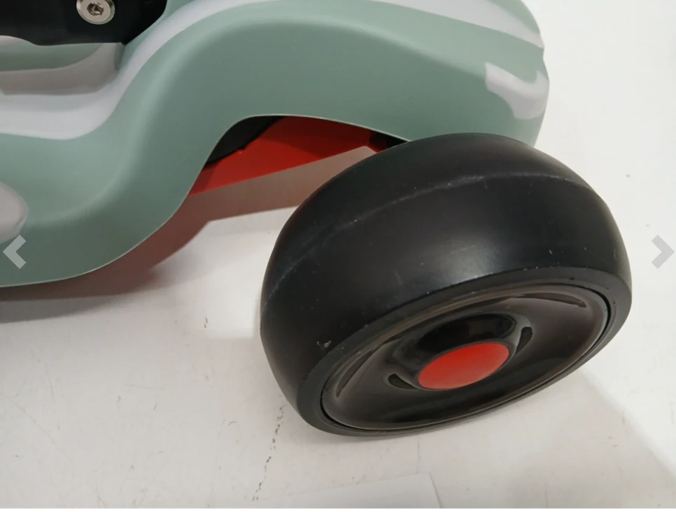 LOL FUN Kids 3-Wheel Kick Scooter - photo 3