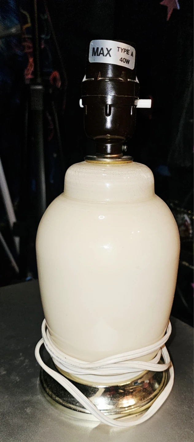 Cream ceramic lamp base