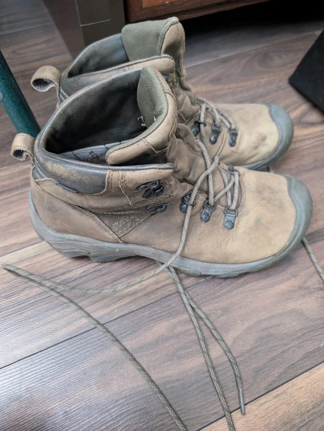 KEEN Brown Leather Hiking Boots Men's Size 9.5 - photo 2