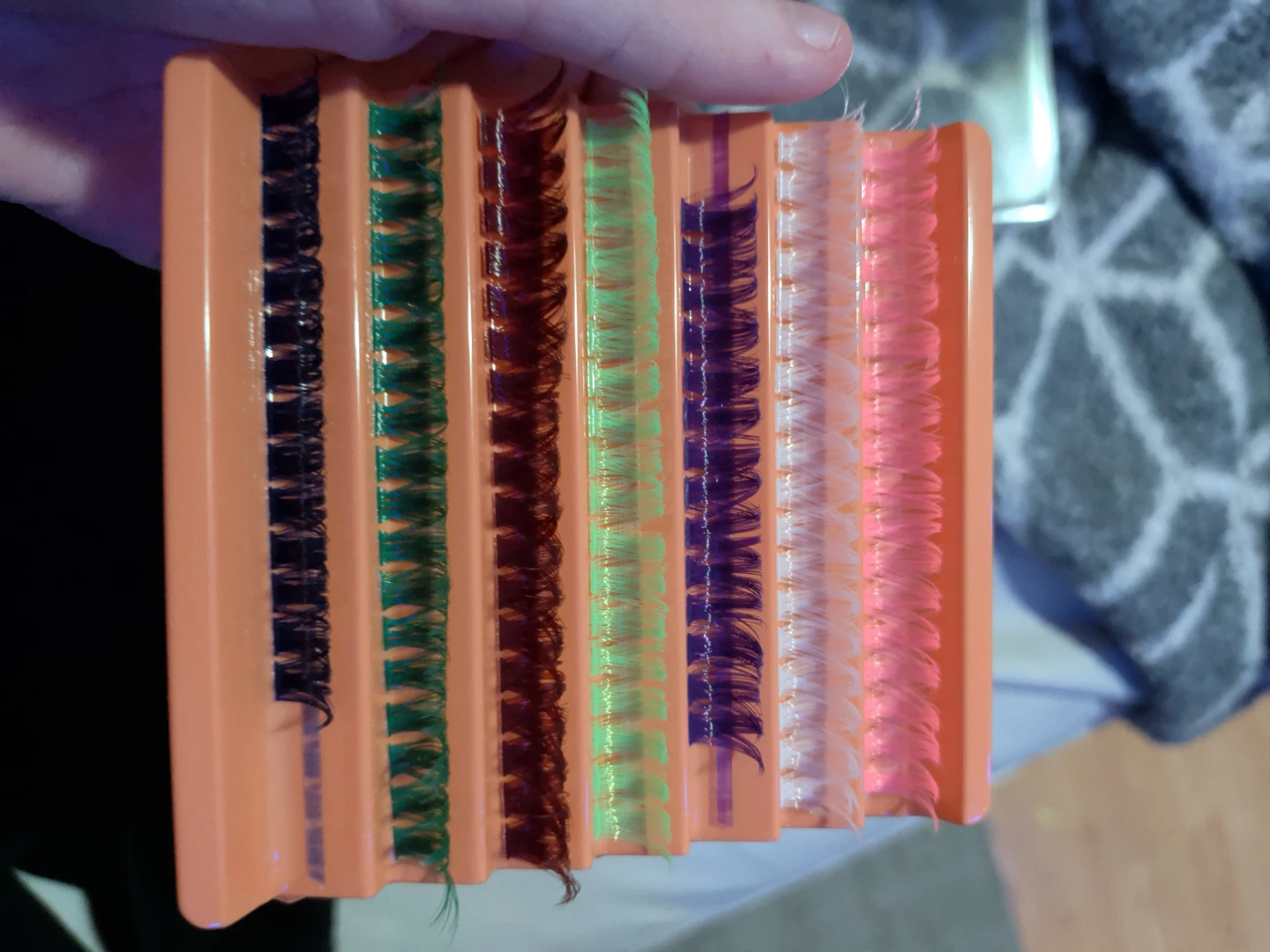 Assorted Colour Eyelashes Tray - photo 3
