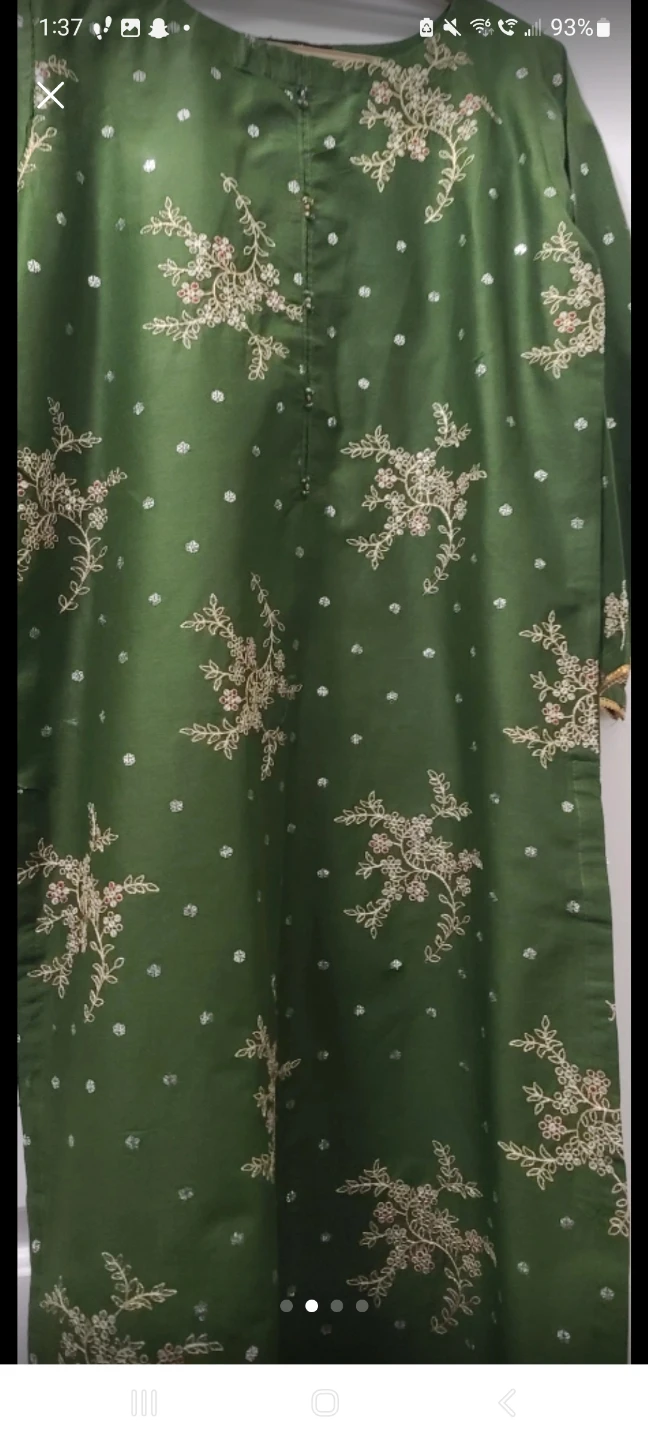 Embroidered Green Kurta and Pants Set