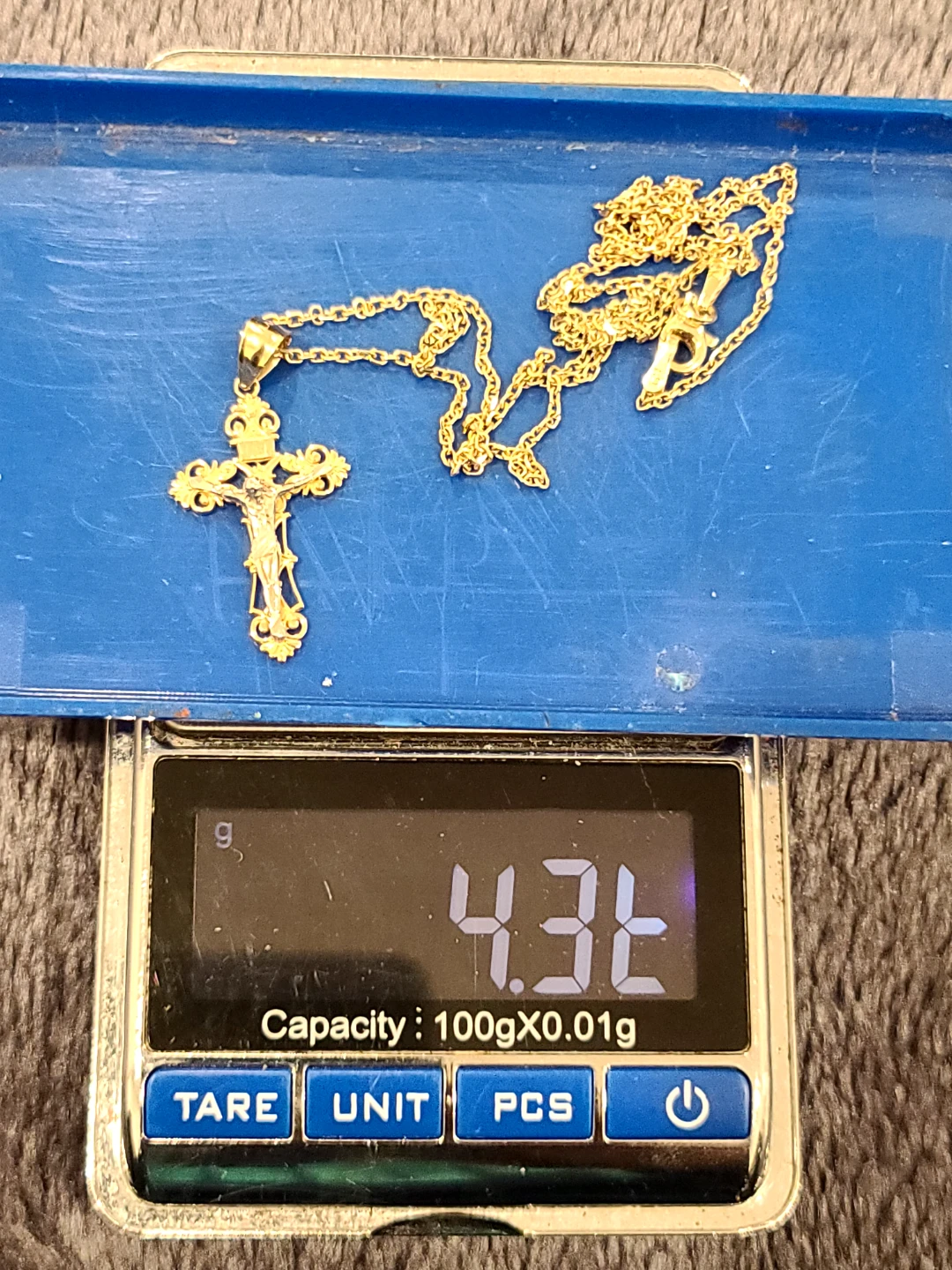 10k Gold Crucifix Necklace