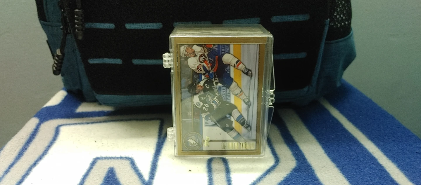 TOPPS HOCKEY COLLECTIBLES - photo 2