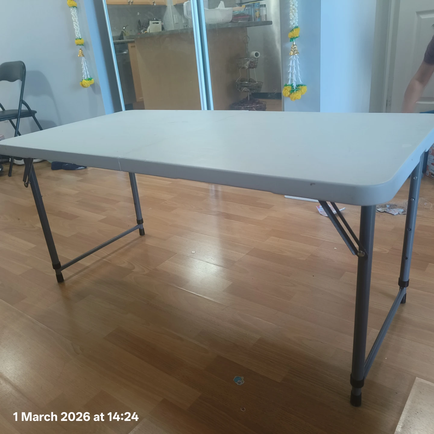 Folding Table - photo 2